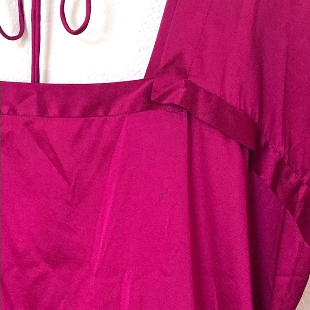 DVF Silk Blouse Fuchsia Pleated Square Neck Short Sleeve Top Size 0 - Picture 8 of 8